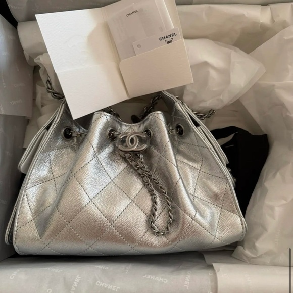 Chanel 25 mini metallic silver caviar leather ruthenium hardware - Picture 7 of 7